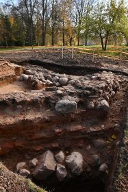 Įspūdingi atradimai po archeologinių kasinėjimų Veprių dvarvietėje